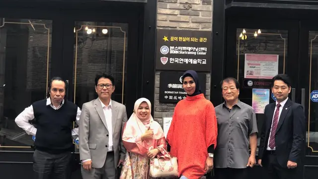 Sekolah Modeling dan Kepribadian Star International