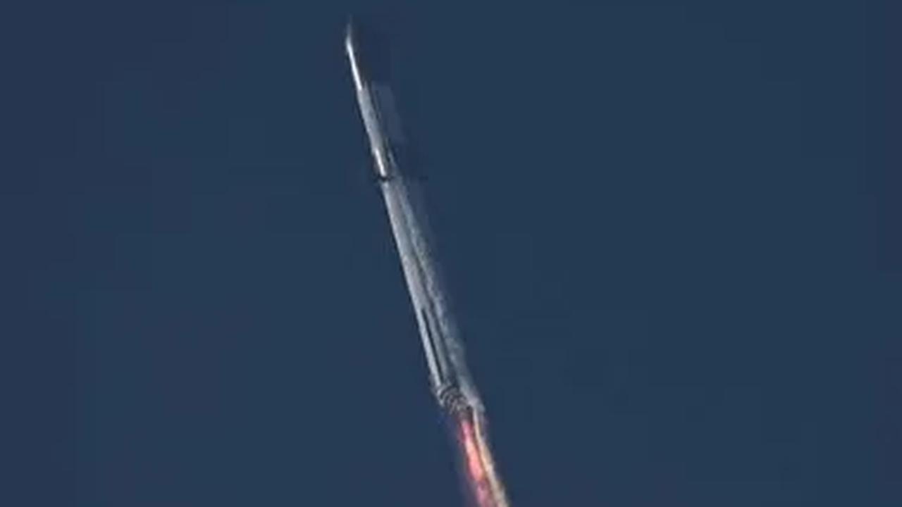 Mengingat perjalanan dari Bumi ke Mars mempunyai jarak 34 juta mil, tentunya hal ini harus dipastikan bahwa para astronot dapat bisa menghirup oksigen.&nbsp;