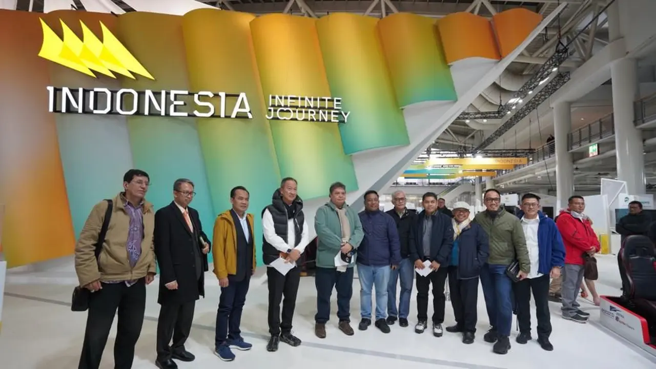 Menteri Koordinator Bidang Perekonomian, Airlangga Hartarto saat sedang meninjau persiapan pameran Hannover Messe di Hannover, Jerman, Sabtu (15/4/2023). (Dok Kemenko Perekonomian)