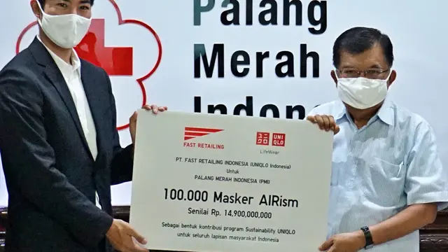 Sebanyak 100.000 Masker AIRism ini didonasikan kepada Palang Merah Indonesia (PMI) untuk didistribusikan kepada berbagai pihak yang membutuhkan