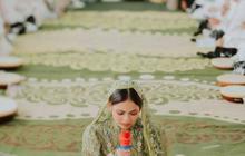 Aura Pengantin Terpancar, 8 Foto Pengajian Pra Nikah Putri Isnari Cantik Serba Hijau