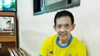 Mantan pemain PSM Makassar, Erwin Wijaya. (Bola.com/Abdi Satria)