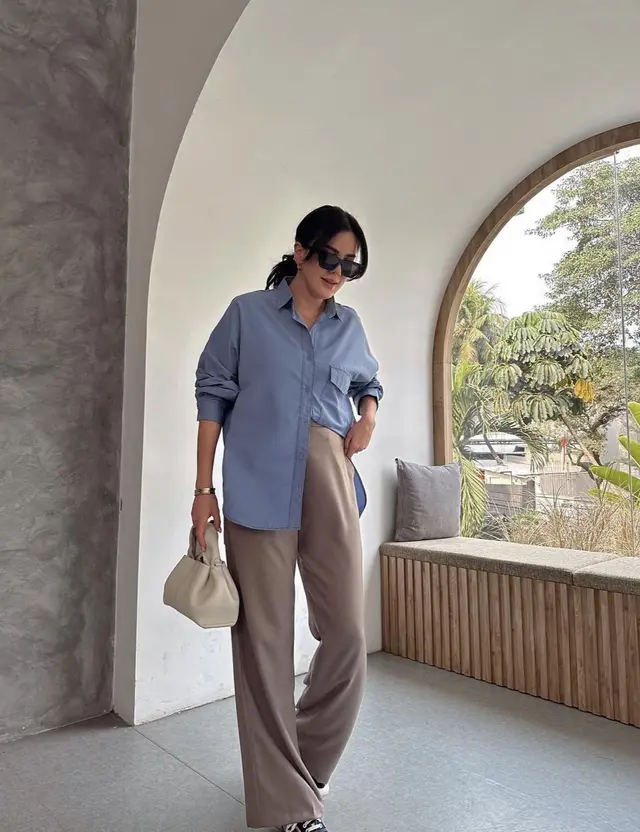 Tetap nyaman namun stylish, 6 gaya simpel Alice Norin ini bisa jadi inspirasi outfit ke tempat kerja