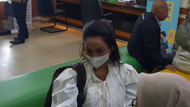 Tengku Dewi.