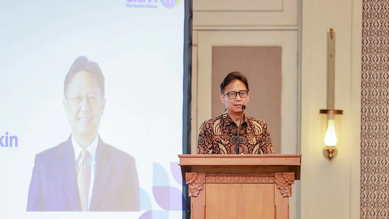 Menkes Budi mengatakan bahwa untuk bisa mencapai hal itu perlu reformasi di sektor kesehatan. Di mana bukan hanya berfokus menyembuhkan yang sakit tapi mencegah jangan sampai jatuh sakit. (Foto: Kemenkes Sehat Negeriku)
