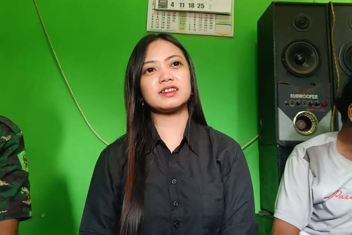 Intan Anggraeni menikah dengan Rere yang ternyata juga perempuan