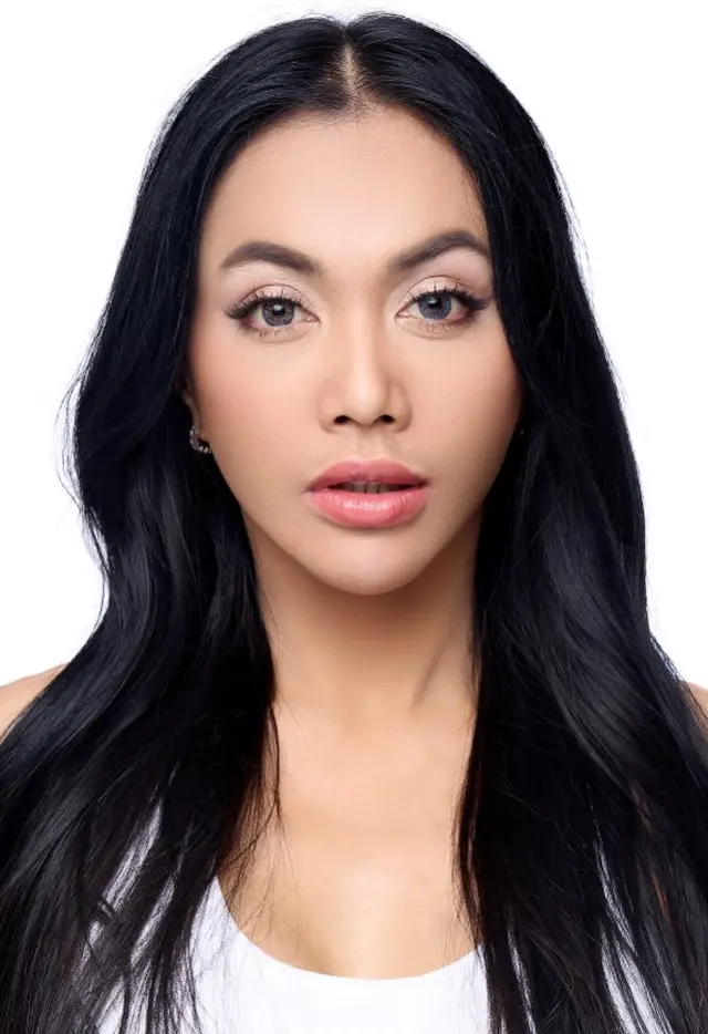 Potret Denada Sebelum dan Sesudah Operasi Plastik/Instagram/@denadaindonesia