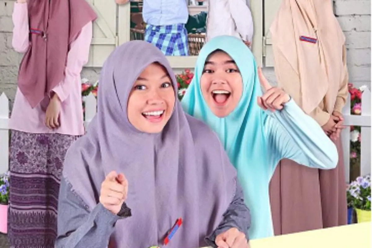 [Bintang] Cahaya Cinta Pesantren
