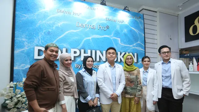 Artis-artis menjalani perawatan di klinik kecantikan terkemuka, Dermapro SF.