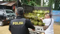 Pertamina kerja sama dengan pihak kepolisian mengungkap tindak pengoplosan elpiji 3 Kilogram (Kg) subsidi ke dalam tabung elpiji 12 Kg dan 50 Kg