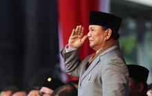 Momen Hangat Prabowo Makan Malam Bareng Dua Saudara Wanita, Ulama Hingga Istri Dhani Beri Komentar