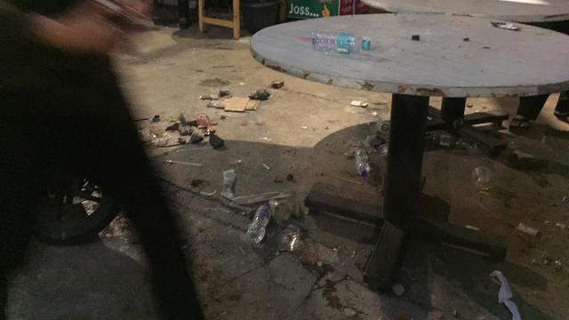 Lokasi bentrok antara Jakmania dengan suporter PSM Makassar di kawasan Tebet, Jakarta, Selasa malam (6/8/2019).(Liputan6.com/ Muhammad Radityo Priyasmoro)