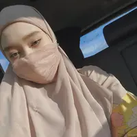 Beberapa tahun belakangan, Inara Rusli memilih hijrah. Dia lantas menutup auratnya dengan hijab, bahkan sampai menggunakan cadar