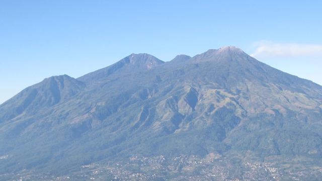 Gunung Arjuno Welirang (foto: tahurarsoerjo.dishut.jatimprov.go.id)