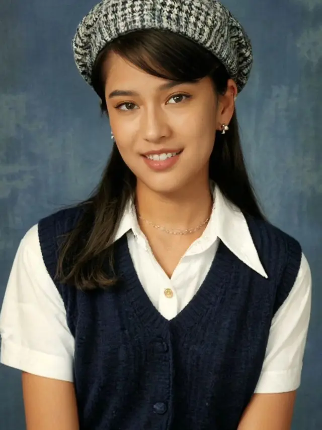 Dian Sastro dengan filter AI yearbook