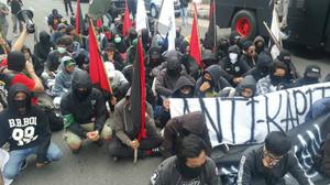 Polisi Dalami Afiliasi Massa Rusuh Pejompongan dengan Anarko