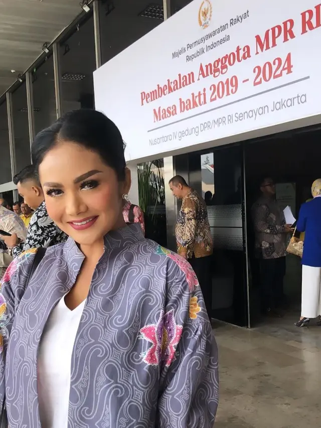 5 Momen Mulan Jameela dan KD ikut pembekalan Anggota DPR RI