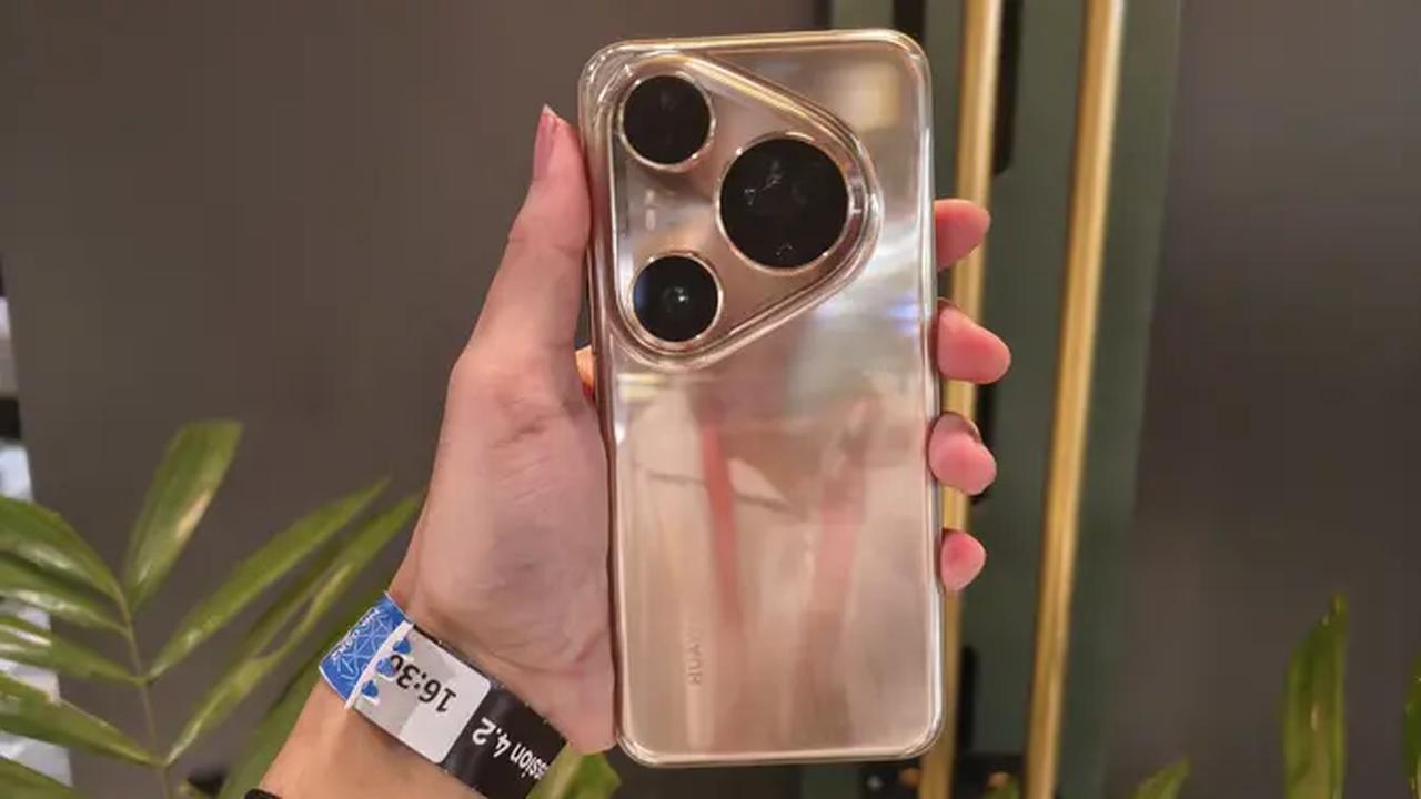 Huawei Pura 80 Ultra varian Prestige Gold.(Liputan6.com/ Anka Fergy Agustian)