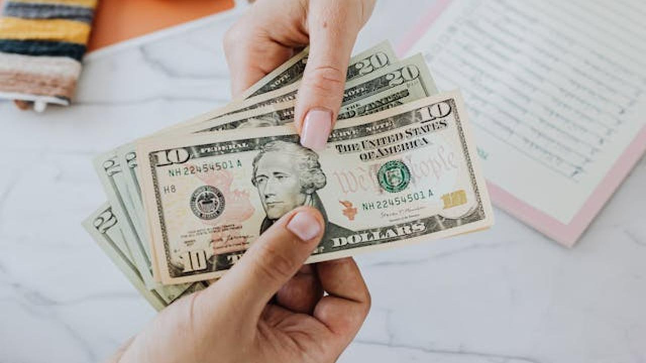 10 Prinsip Sukses Finansial dari Warren Buffett yang Wajib Diketahui