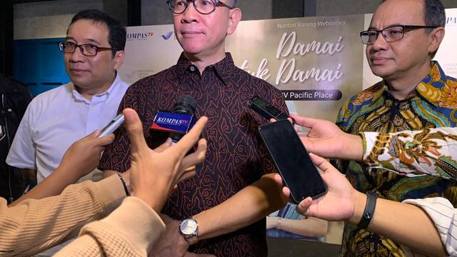 Mahendra Siregar (Wamenlu RI), Teuku Faizasyah (Plt Jubir Kemlu) dan Febrian Alphyanto Ruddyard (Dirjen Kerja Sama Multilateral).