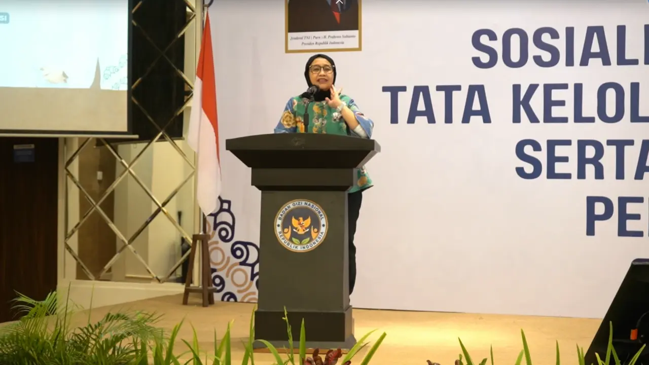 Wakil Kepala Badan Gizi Nasional (BGN), Nanik Sudaryati Deyang dalam pengarahannya di acara Sosialisasi dan Penguatan Tata Kelola Makan Bergizi Gratis Serta Pengawasan dan Pemantauan SPPG di Kota Probolinggo, Jawa Timur, Jumat 13 Desember 2025 (Istimewa)
