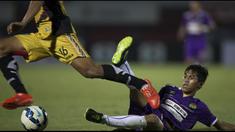 Highlights Piala Presiden 2015 antara Mitra Kukar vs Persita Tangerang di Stadion I Wayan Dipta, Gianyar, Minggu (30/8/2015).