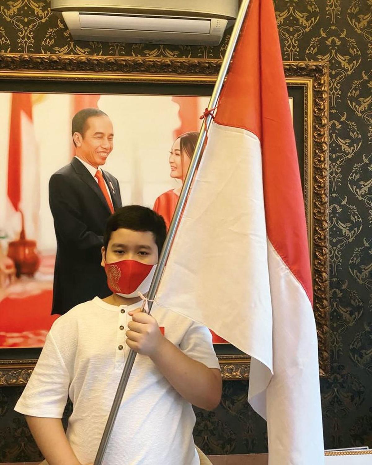 Kini Makin Gondrong, 9 Potret Ivander Damares Anak Inul Daratista yang Akui Ingin Main Sinetron dan Bisnis - Sang ibu Beri Persyaratan