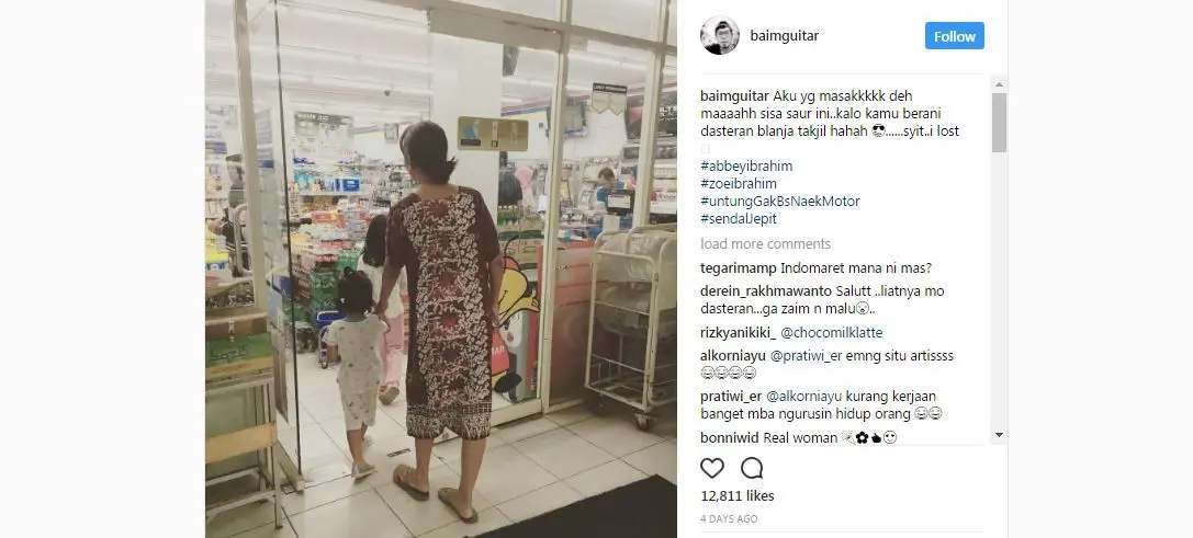 Artika Sari Devi pakai daster dan sandal jepit ke mini market [foto: instagram]