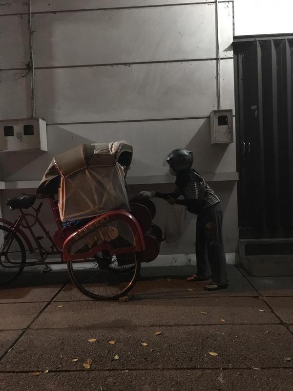 Aksi bagi nasi relawan Positive Vibes. (Dok. Positive Vibes)