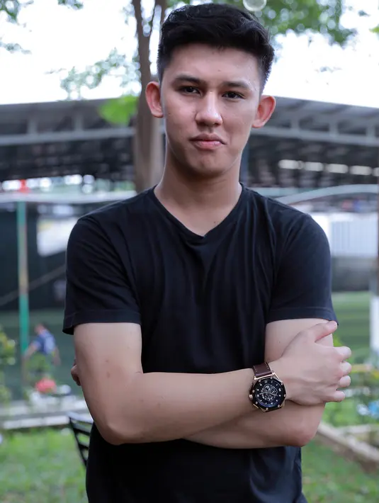 Jevin berpendapat orang bebas berkomentar di sosial media. Ia mengaku tidak akan bisa menepisnya. (Adrian Putra/Bintang.com)