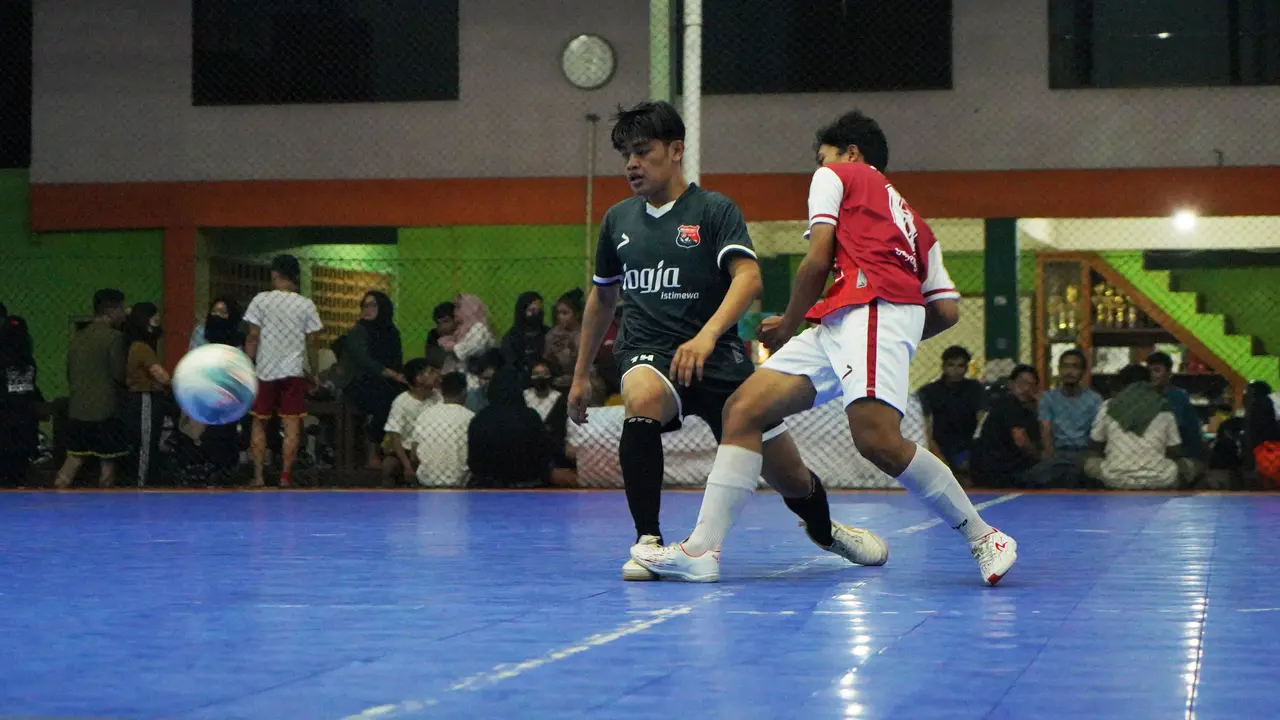 Timnas Futsal Indonesia Berprestasi, Kompetisi di Daerah Bergairah