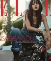 Lisa BLACKPINK tampil memikat pada cover majalah ELLE USA. Ia tampil edgy dengan gaya yang begitu stylish. [Foto: Instagram/ Elle USA]