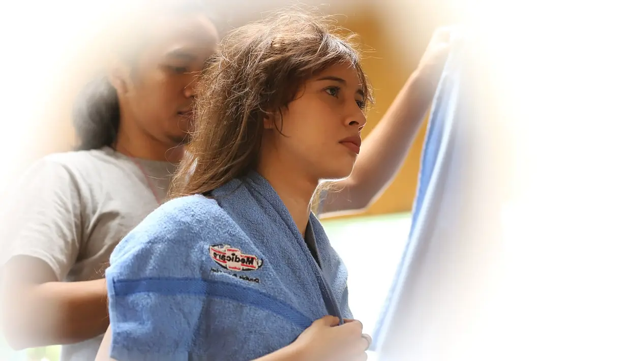 Di era tahun 2000-an, pecinta sinetron di tanah air pasti mengenal yang namanya sinetron Kecil Kecil Jadi Manten. Nama Sukma Ayu pun menjadi salah satu hal yang paling dikenang lewat perannya menjadi Rohaya si ronaldowati. (Bambang E.Ros/Bintang.com)