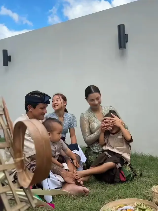 Rumah Baru Jennifer Bachdim