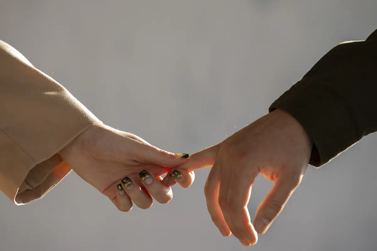 couple juli tidak bahagia pasangan
