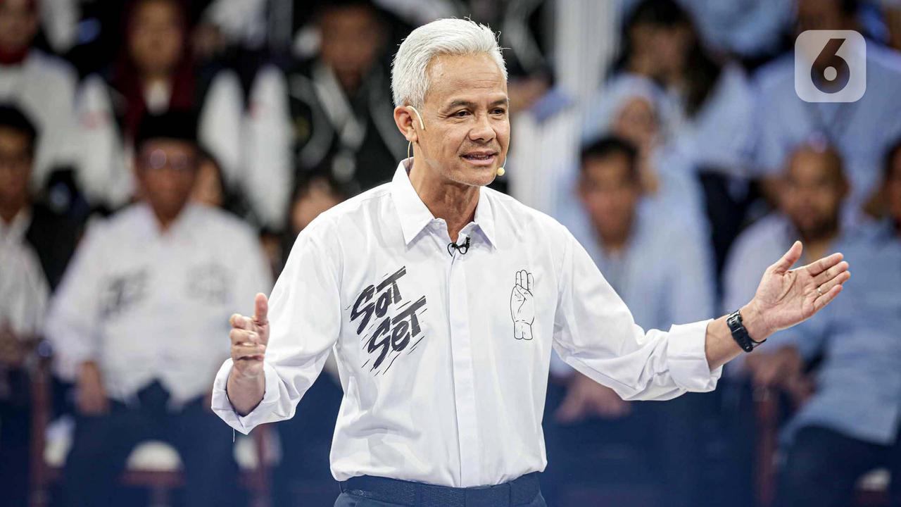 Ekspresi Para Capres/Cawapres saat Paparan Visi Misi pada Debat Perdana Pilpres 2024