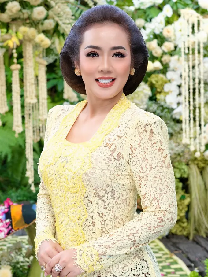 Pesona Soimah di Momen Siraman Sang Putra, Tampil Flawless dengan Sentuhan Klasik Jawa