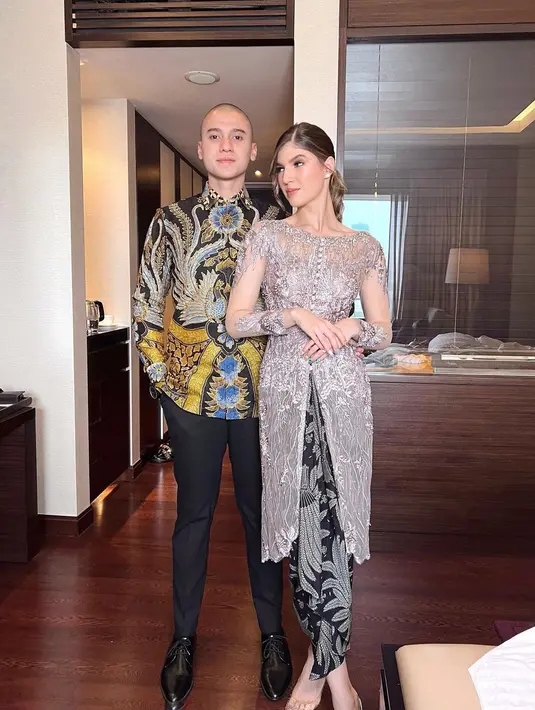 Rumah tangga Mikaila Patritz dan Fardhan yang merupakan keturunan Pakistan itu jauh dari gosip miring. Keduanya kini masih disibukkan di dunia hiburan. (Liputan6.com /IG/@mikailapatritz).