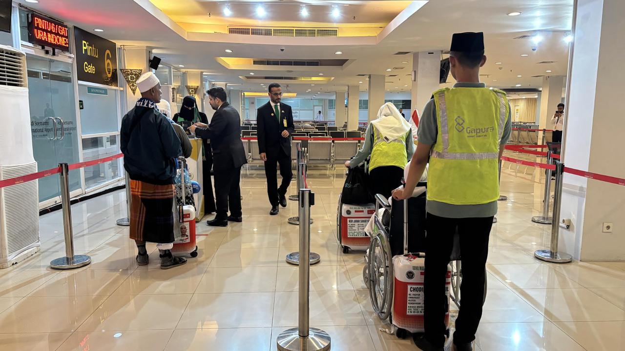 Kloter I Jemaah Haji Embarkasi Solo Diterbangkan ke Tanah Suci