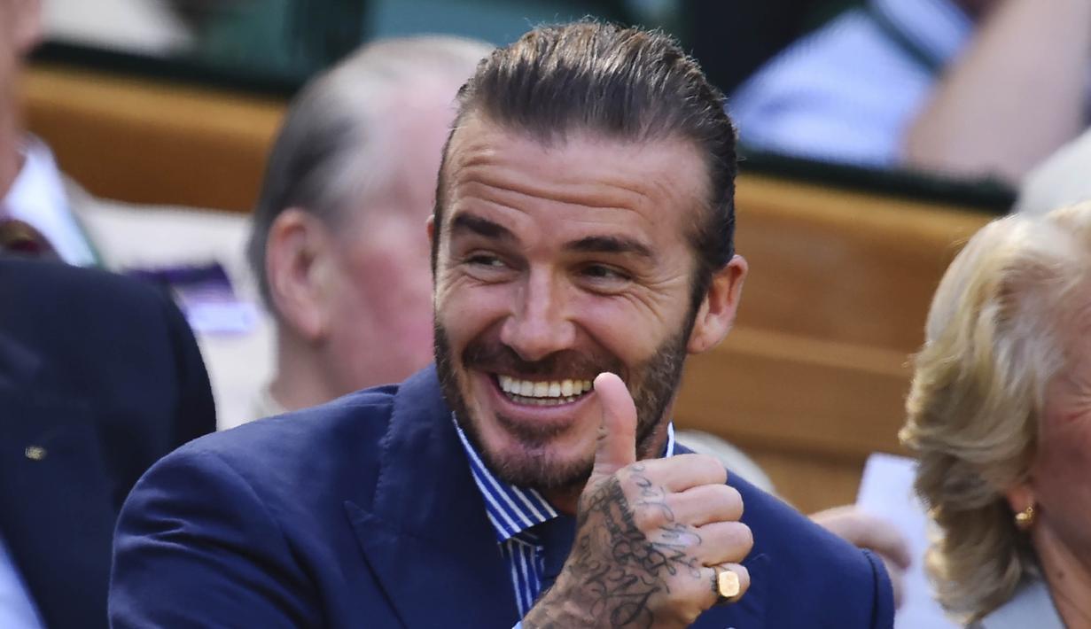 3. David Beckham - Becks yang merupakan kiblat mode pesepak bola juga pernah melakoni beberapa film, diantaranya Goal II, The Man from U.N.C.L.E dan yang paling anyar King Arthur. (AFP/Glyn Kirk)
