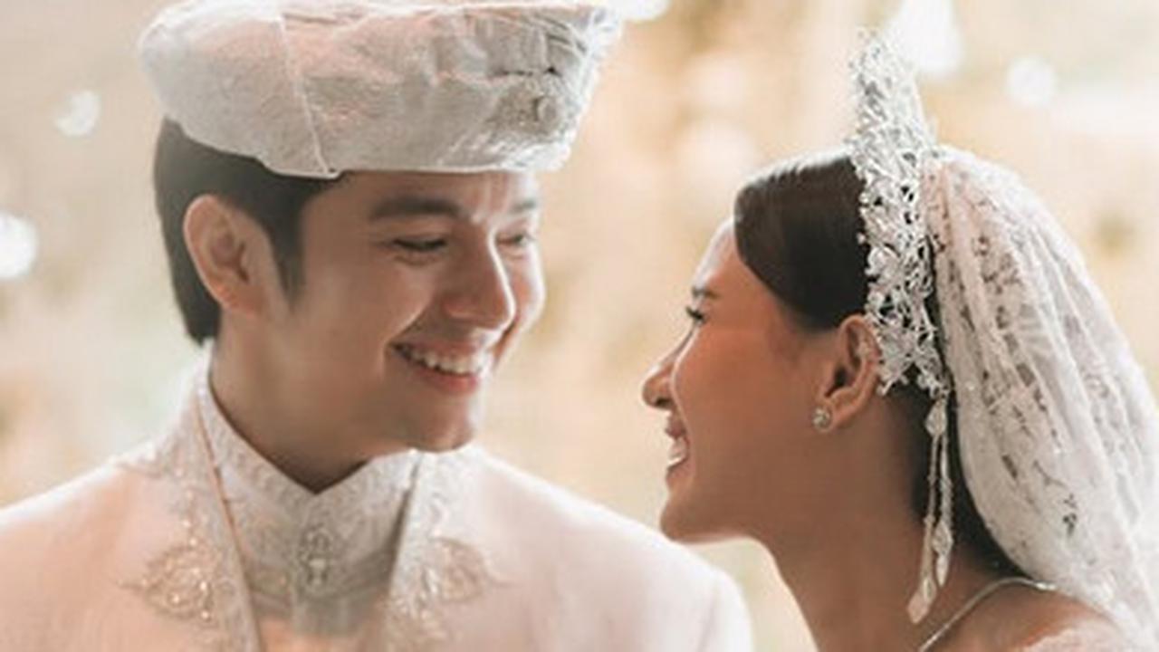 Potret Angga Yunanda & Shenina Pamer Buku Nikah Sambil Senyum Bahagia, Diam-diam Sudah Resmi Menikah