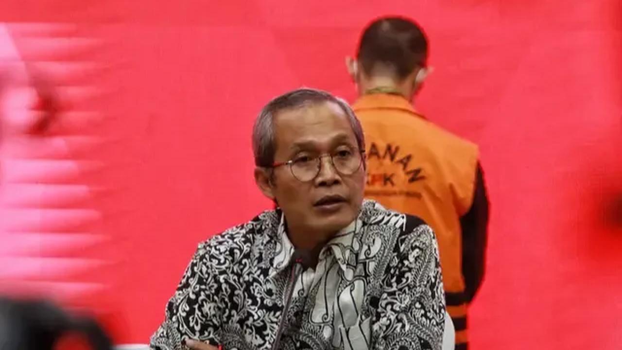 Alex mengungkapkan penerimaan gratifikasi tersebut diduga terjadi pada rentang waktu 2012-2022.