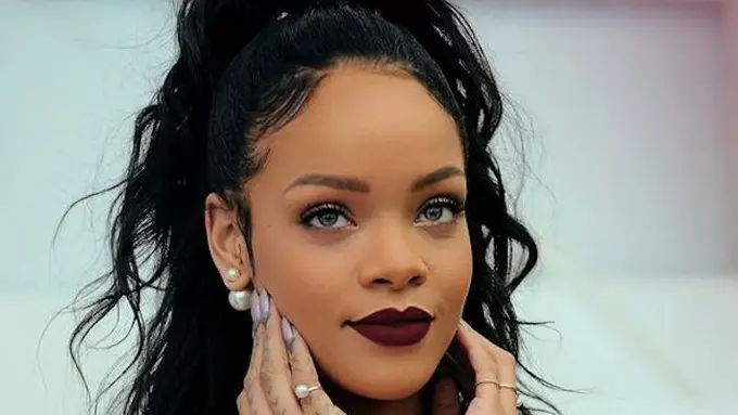 [Bintang] Rihanna