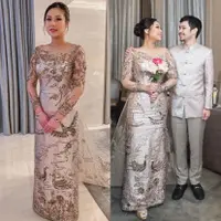 Gelar acara lamaran Tingjing, Sisca Kohl tampil menawan dalam balutan gaun dusty rose.(Instagram/siscakohl).