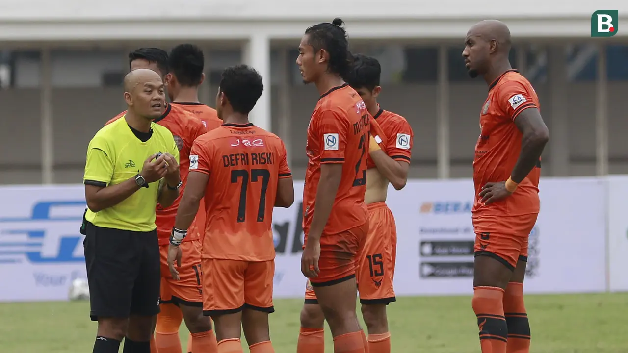 Foto: Dua Gol Paulo Henrique Bawa Persiraja Menang Dramatis 3-2 atas PSS Sleman dalam BRI Liga 1 2021 / 2022