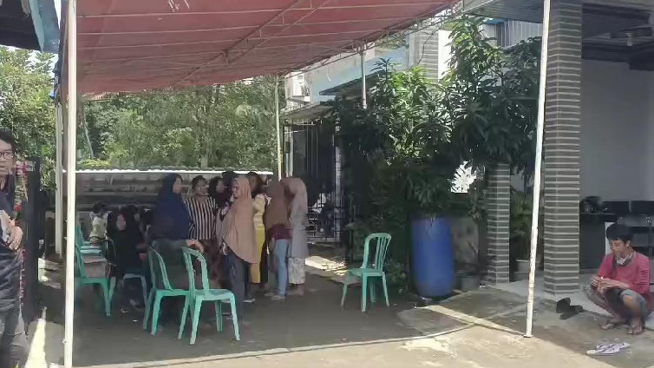 Istri Aktor Sinetron 'Mak Lampir' Ungkap Detik-Detik Suaminya Tewas Usai Ditikam