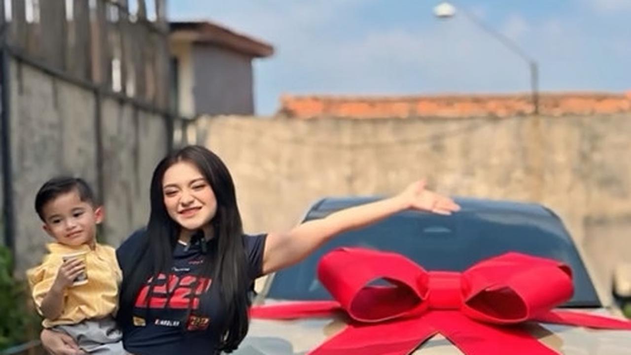 Hadiah Mobil Untuk Sang Anak