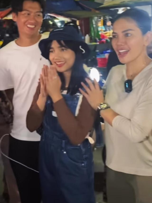 Keakraban Nikita Mirzani dan Fuji (Foto: instagram opra.entertainment)