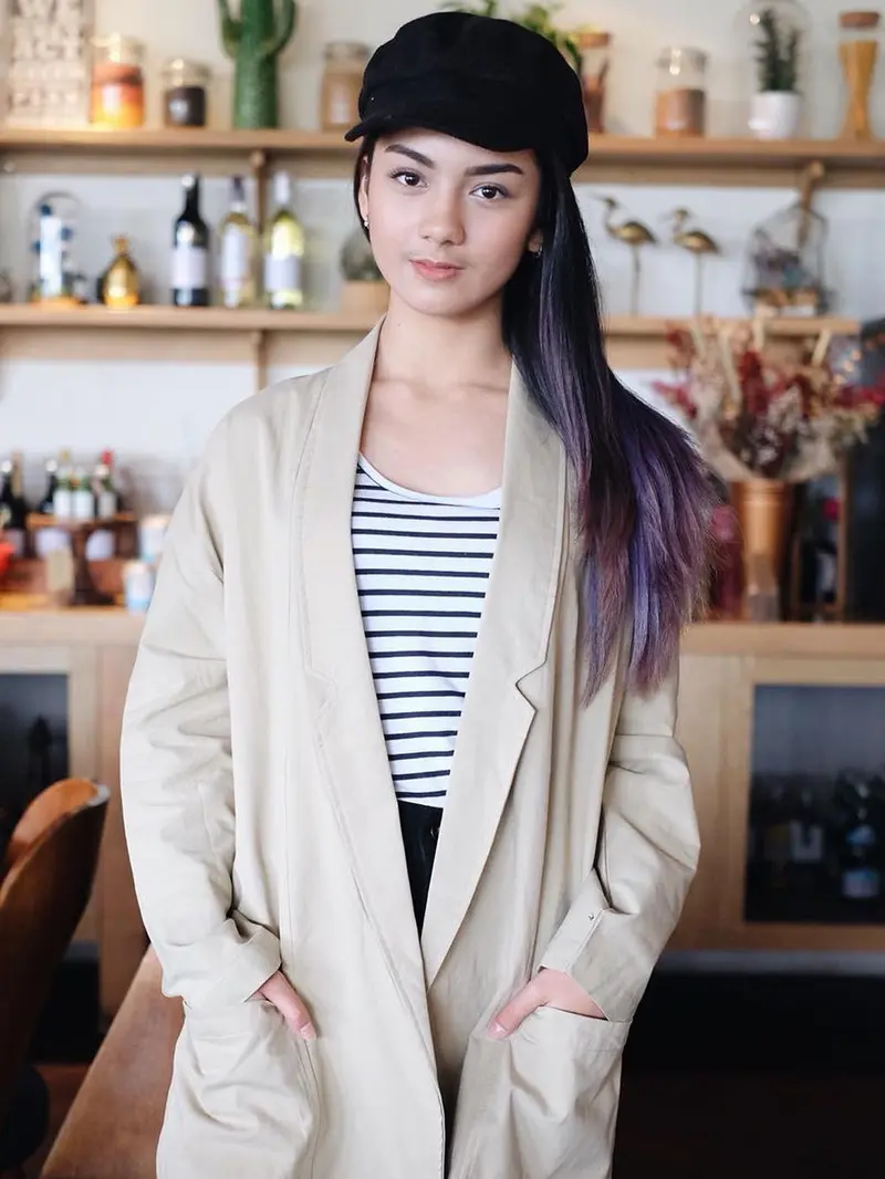 [Bintang] Model Rambut Highlight Ersya Aurelia Ini Cocok untuk Remaja Milenials
