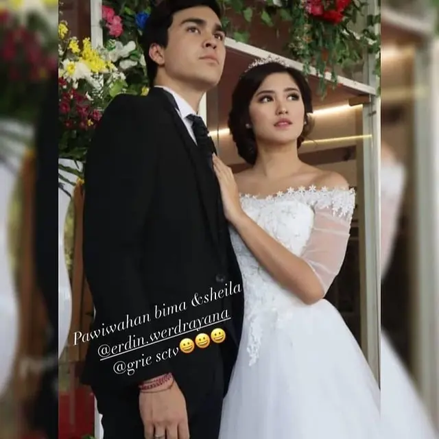 6 Potret Ochi Rosdiana Tampil dengan Busana Pengantin Ini Menawan
